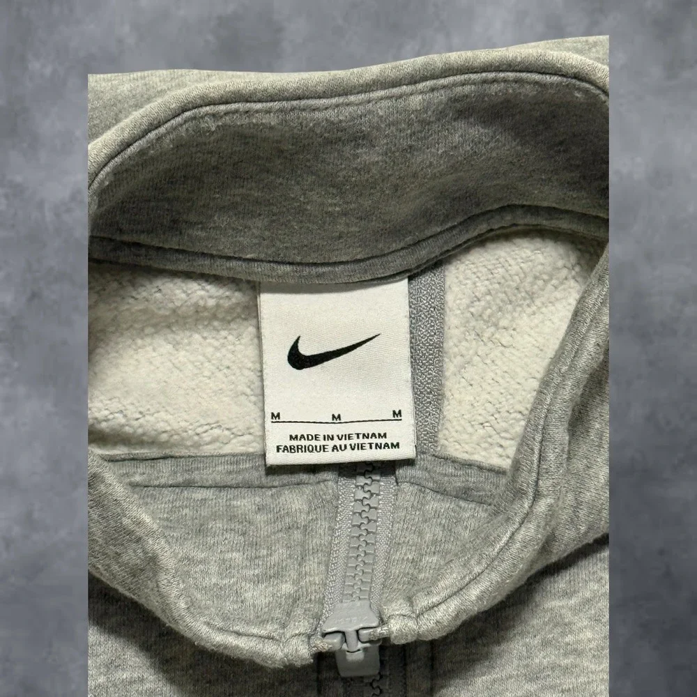 Nike Mens Let It Rain Basketball Quarter Zip Fleece Pullover Gray Medium